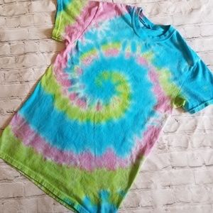 Turquoise, Green & Pink Spiral Tie Dye T-Shirt